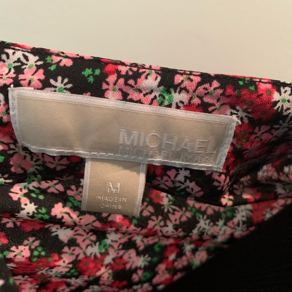 Michael Kors Sleeveless Top - Picture 3 of 3